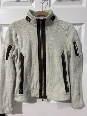 Kuhl Cream Teddy Fleece Jacket with Dark Trim